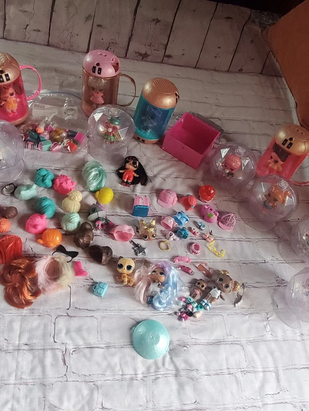 Lol Surprise Dolls Set Plus Accessories Please See Pictures